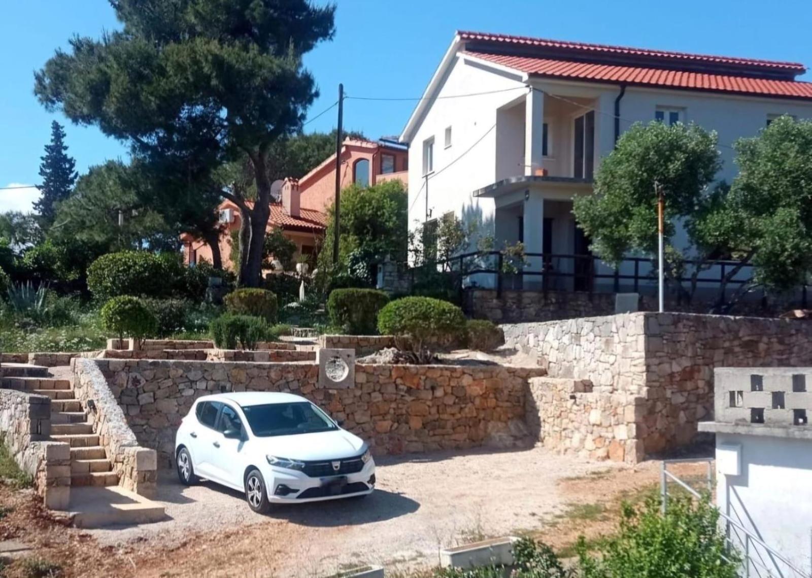 Apartmani Huljic Stari Grad  Luaran gambar
